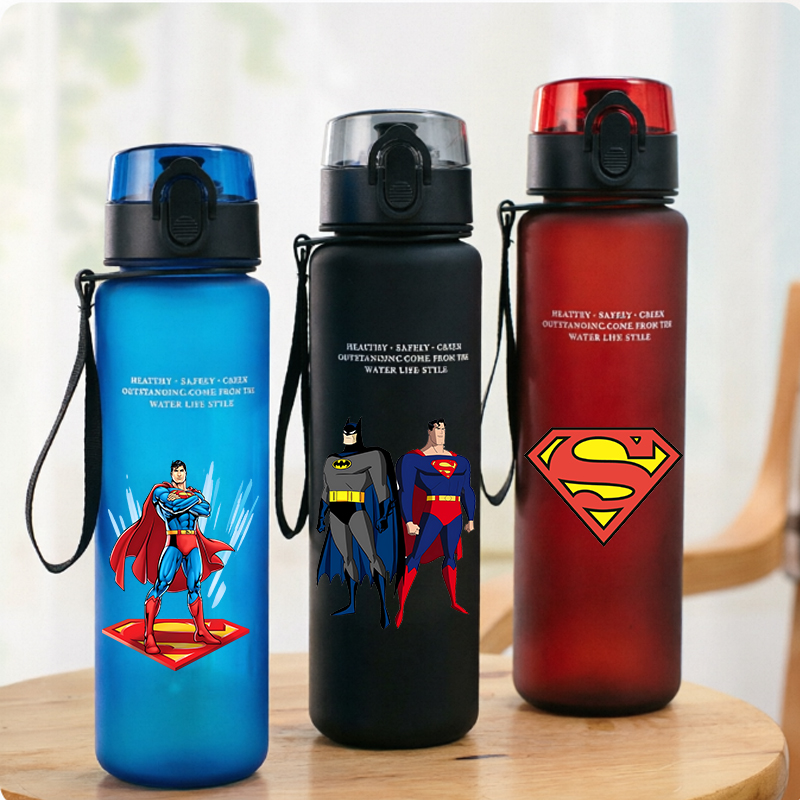 Reusable Bottle - 650ml Superman Sporttrinkflasche für Damen und